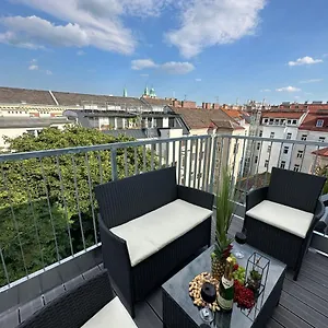 Apartment Contemporary With Stunning Views 20, Wien